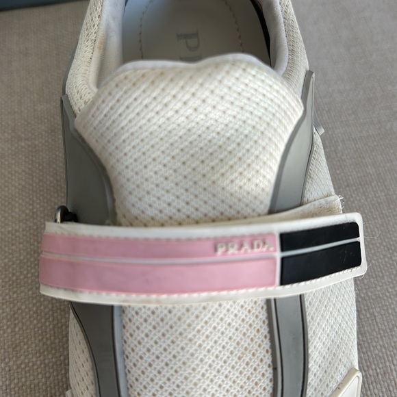 Prada women’s size 38.5 white sneakers - Picture 4 of 5